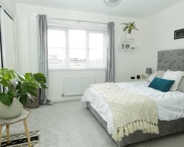 4 bedroom semi-detached  for sale