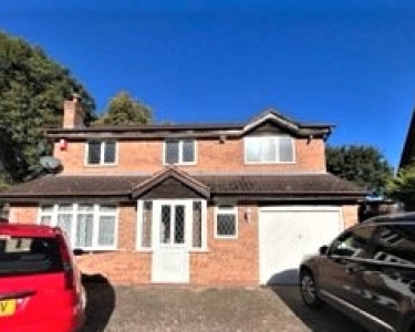 4 bedroom detached house for rent