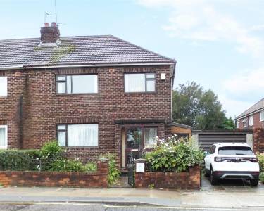 3 bed semi-detached for sale in Huyton, Merseyside, L36