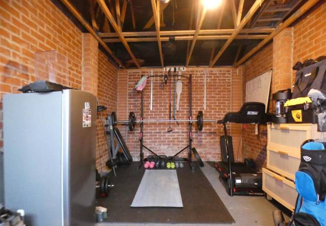 Detached Garage
