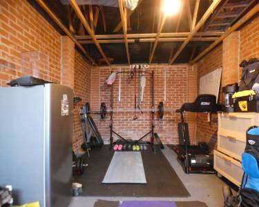 Detached Garage